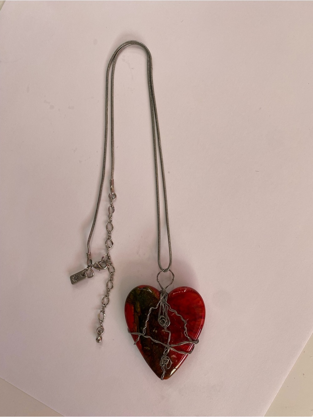 Red Heart Pendant Necklace with Silver Wire Accent 12” New